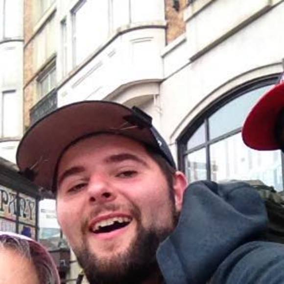 Meet your Posher, Derrick - Picture 1 of 1